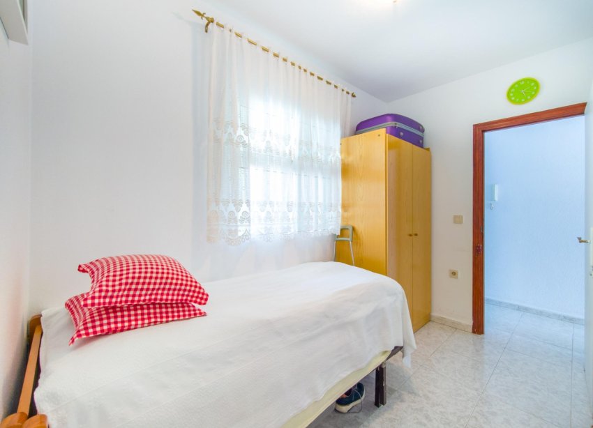 Resale - Apartment - Torrevieja - Estacion de autobuses