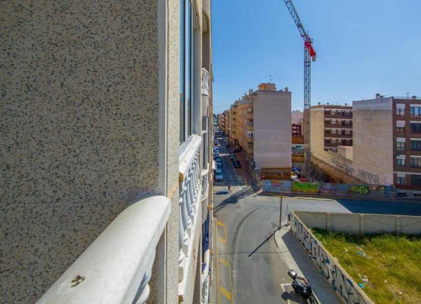 Resale - Apartment - Torrevieja - Estacion de autobuses