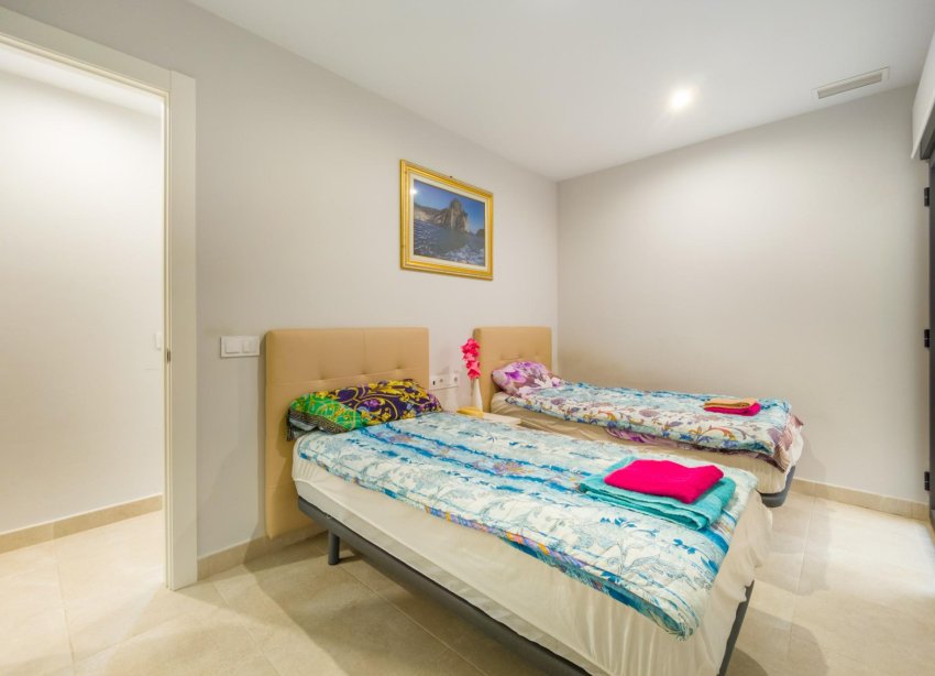 Resale - Apartment - Torrevieja - Estacion de autobuses