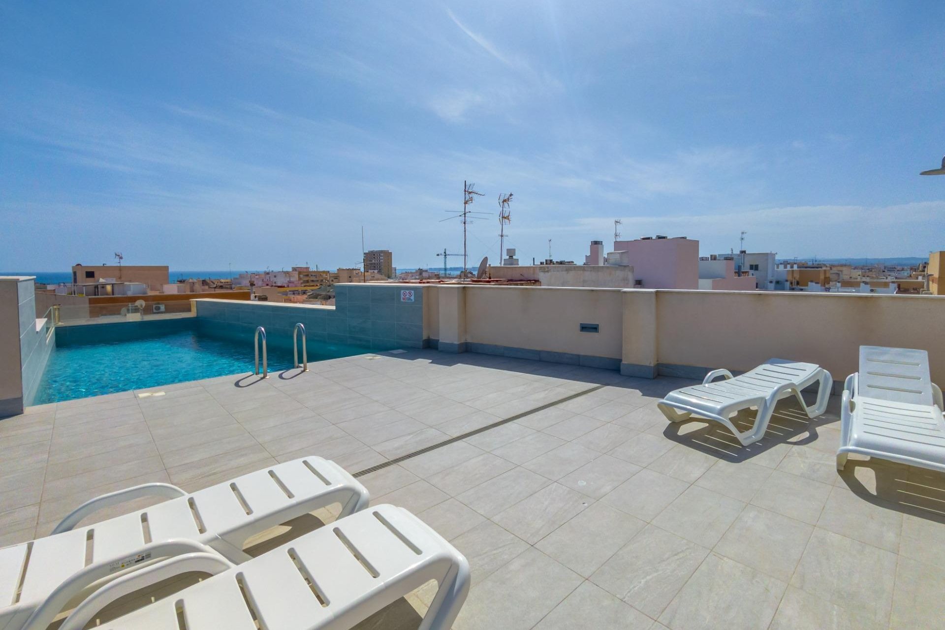Resale - Apartment - Torrevieja - Estacion de autobuses