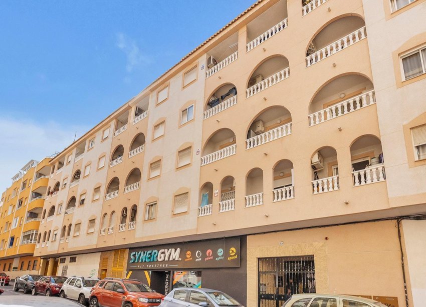 Resale - Apartment - Torrevieja - Estacion de autobuses