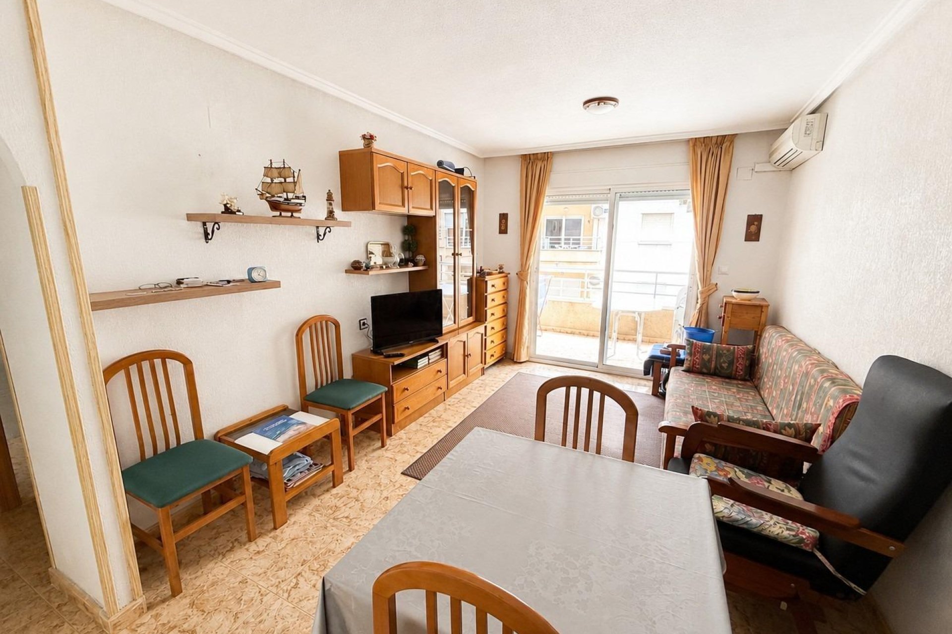 Resale - Apartment - Torrevieja - Estacion de autobuses