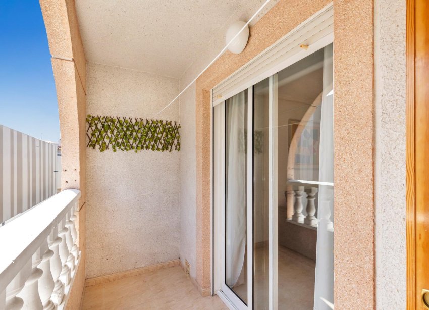 Resale - Apartment - Torrevieja - Estacion de autobuses