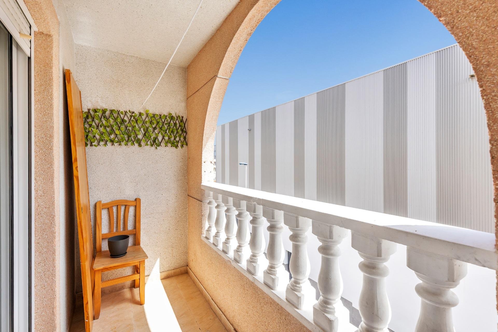 Resale - Apartment - Torrevieja - Estacion de autobuses