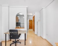 Resale - Apartment - Torrevieja - Estacion de autobuses
