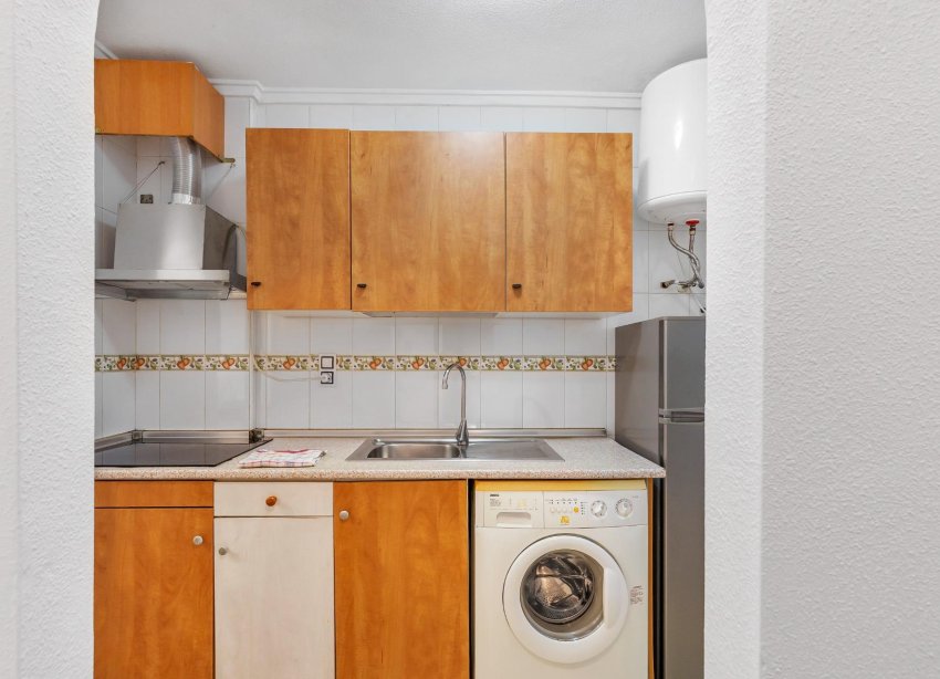 Resale - Apartment - Torrevieja - Estacion de autobuses