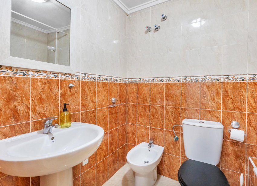 Resale - Apartment - Torrevieja - Estacion de autobuses