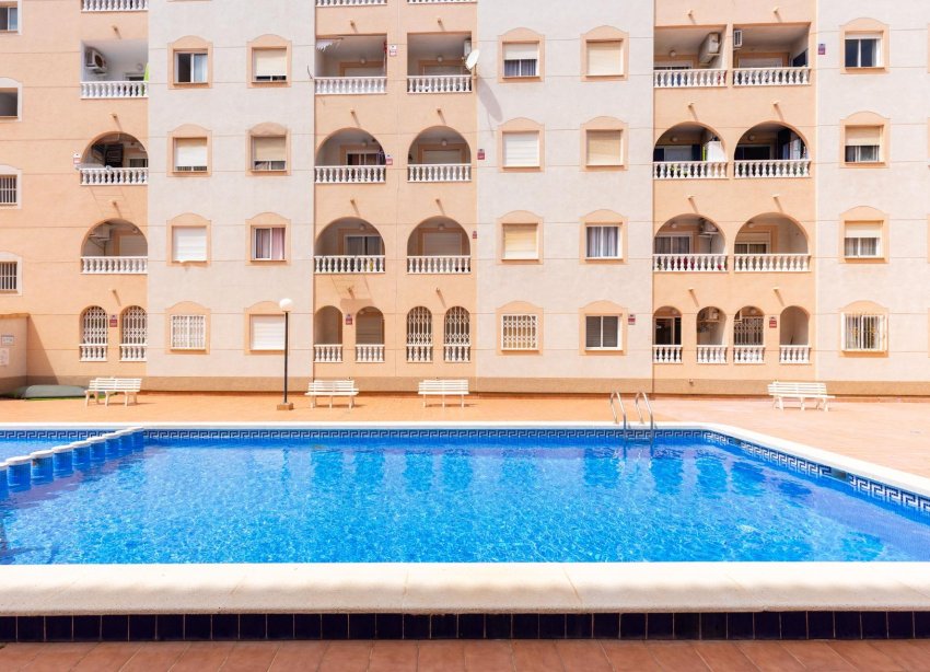 Resale - Apartment - Torrevieja - Estacion de autobuses