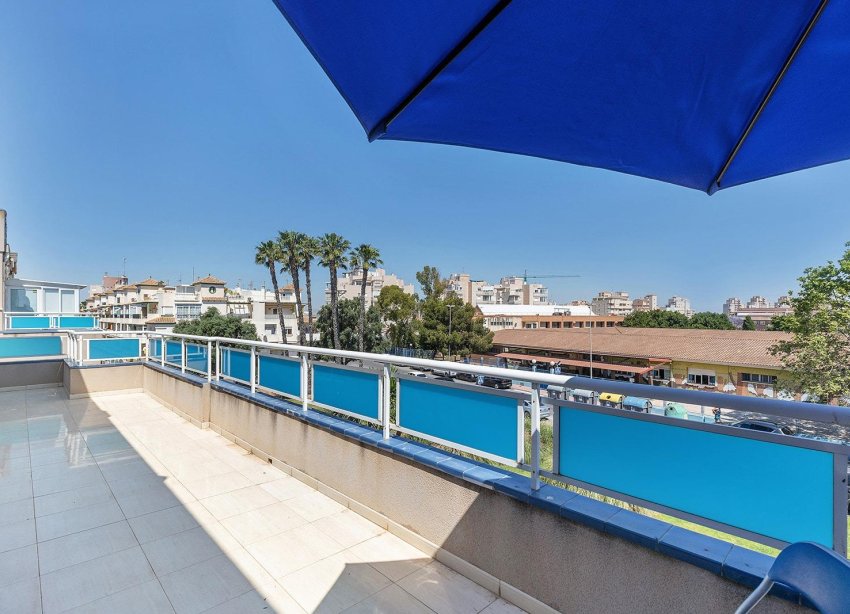 Resale - Apartment - Torrevieja - Estacion de autobuses
