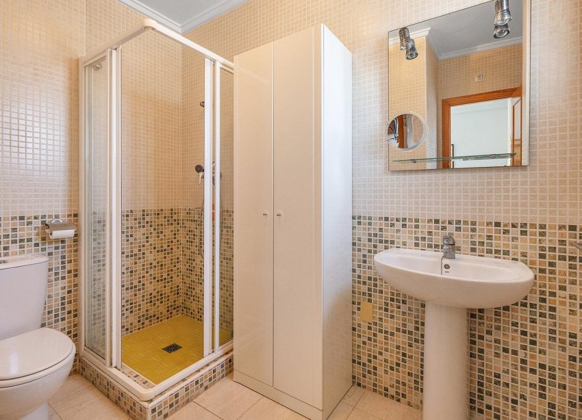 Resale - Apartment - Torrevieja - Estacion de autobuses