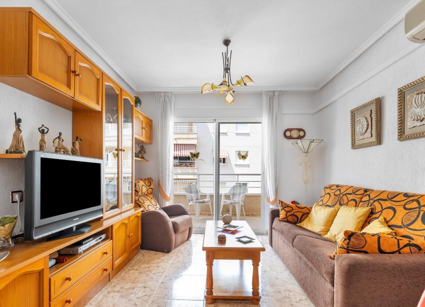 Resale - Apartment - Torrevieja - Estacion de autobuses