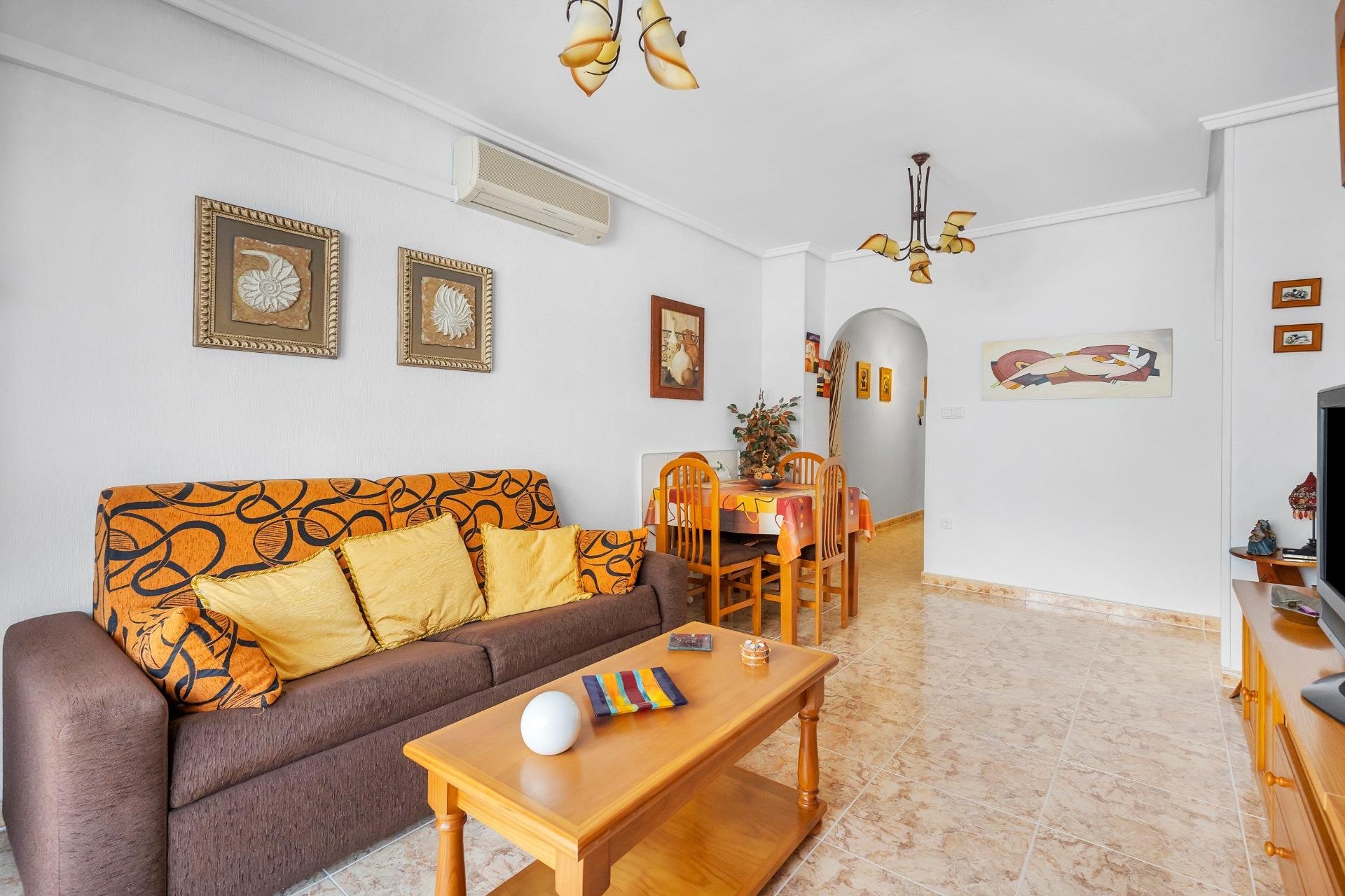 Resale - Apartment - Torrevieja - Estacion de autobuses