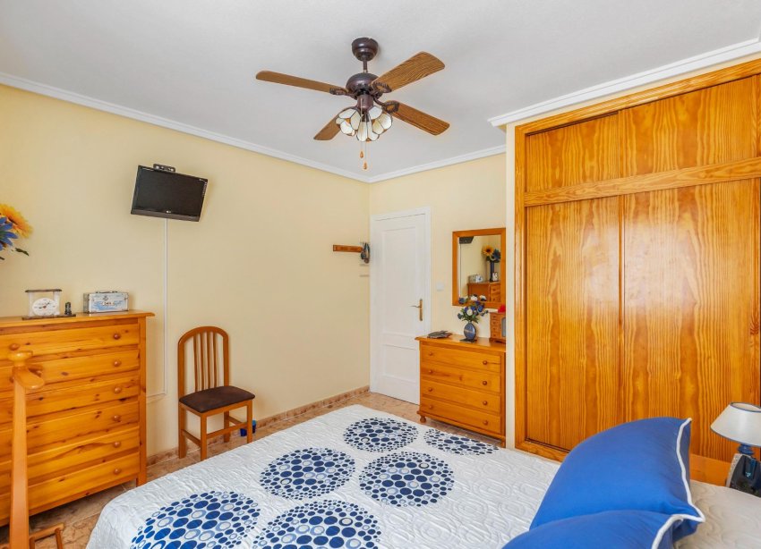 Resale - Apartment - Torrevieja - Estacion de autobuses