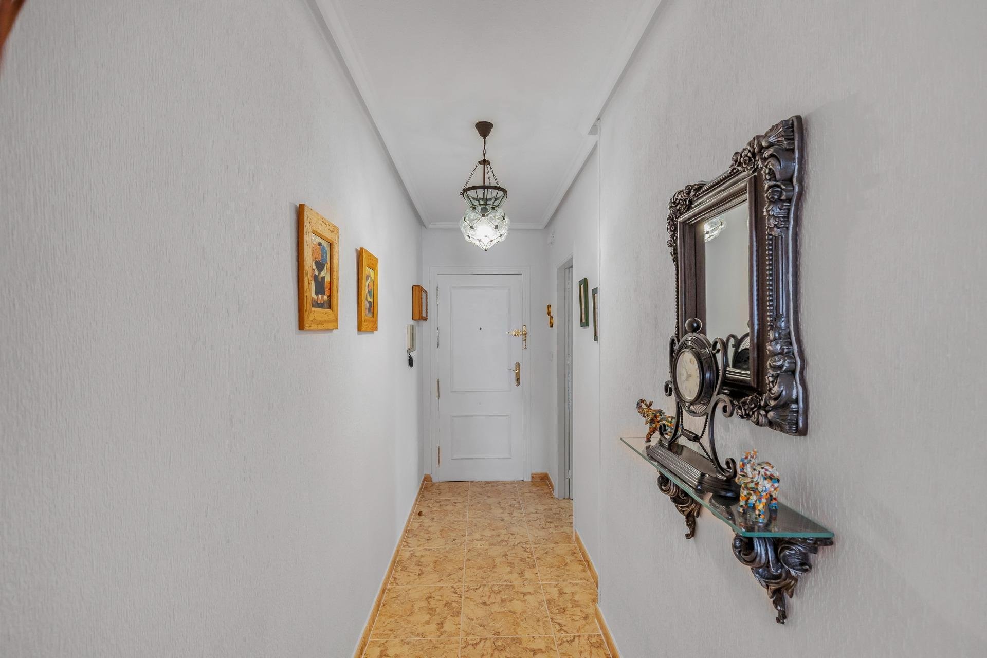 Resale - Apartment - Torrevieja - Estacion de autobuses