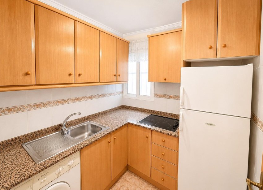 Resale - Apartment - Torrevieja - Estacion de autobuses