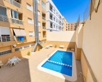 Resale - Apartment - Torrevieja - Estacion de autobuses