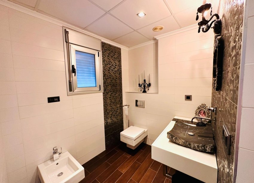 Resale - Apartment - Torrevieja - Estacion de autobuses