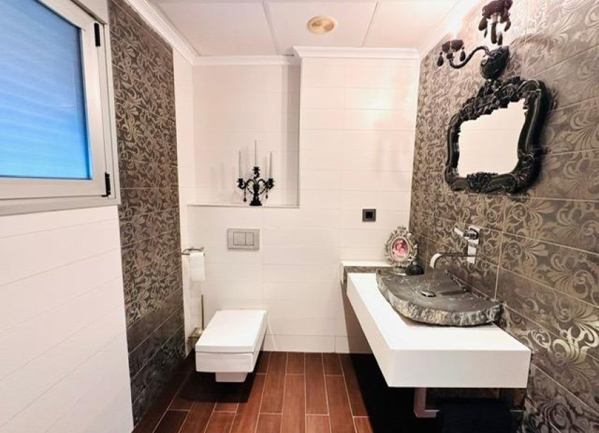 Resale - Apartment - Torrevieja - Estacion de autobuses