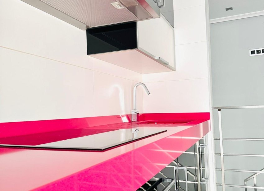 Resale - Apartment - Torrevieja - Estacion de autobuses