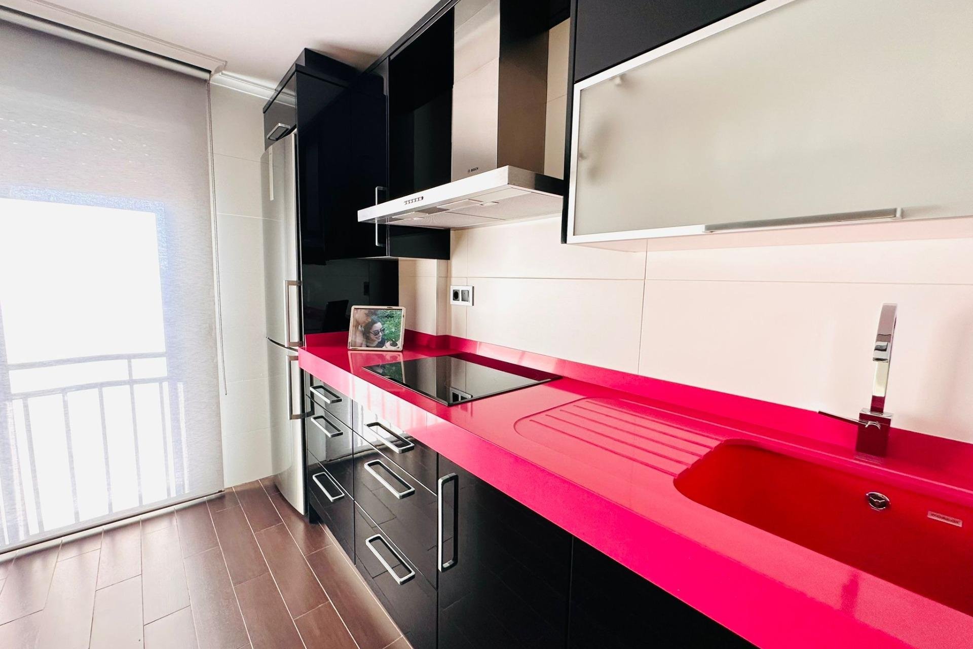 Resale - Apartment - Torrevieja - Estacion de autobuses