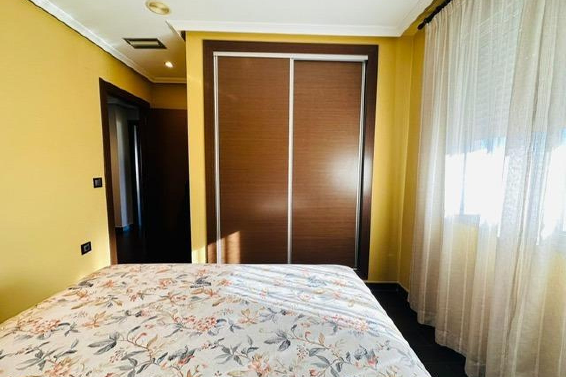 Resale - Apartment - Torrevieja - Estacion de autobuses