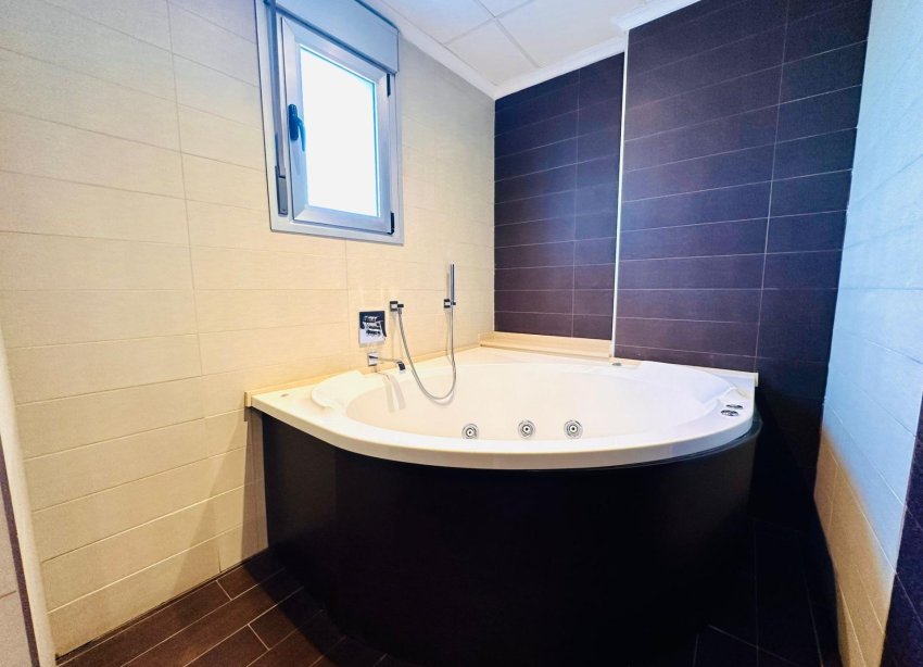 Resale - Apartment - Torrevieja - Estacion de autobuses