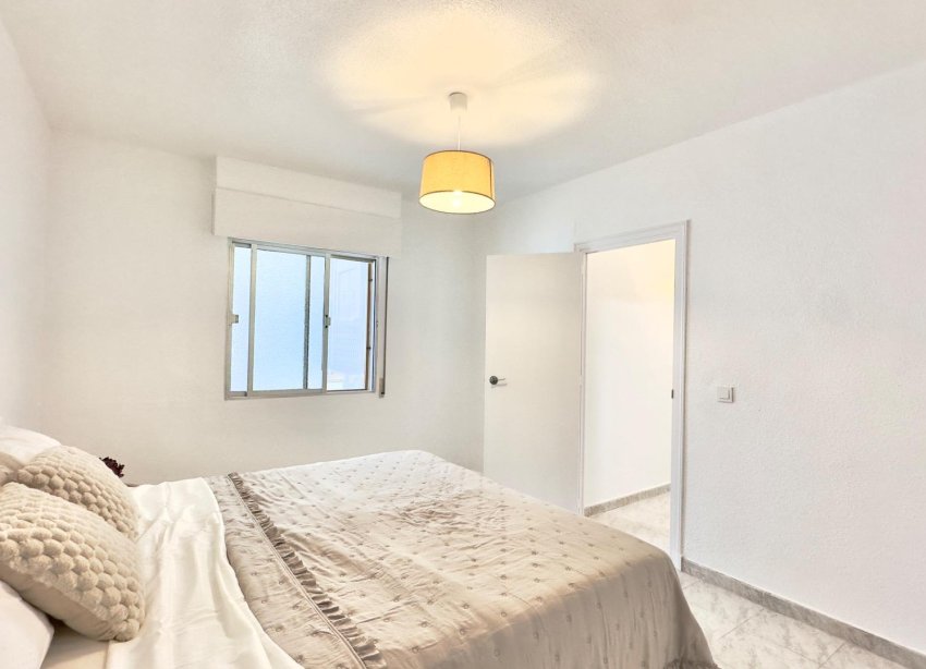 Resale - Apartment - Torrevieja - Estacion de autobuses
