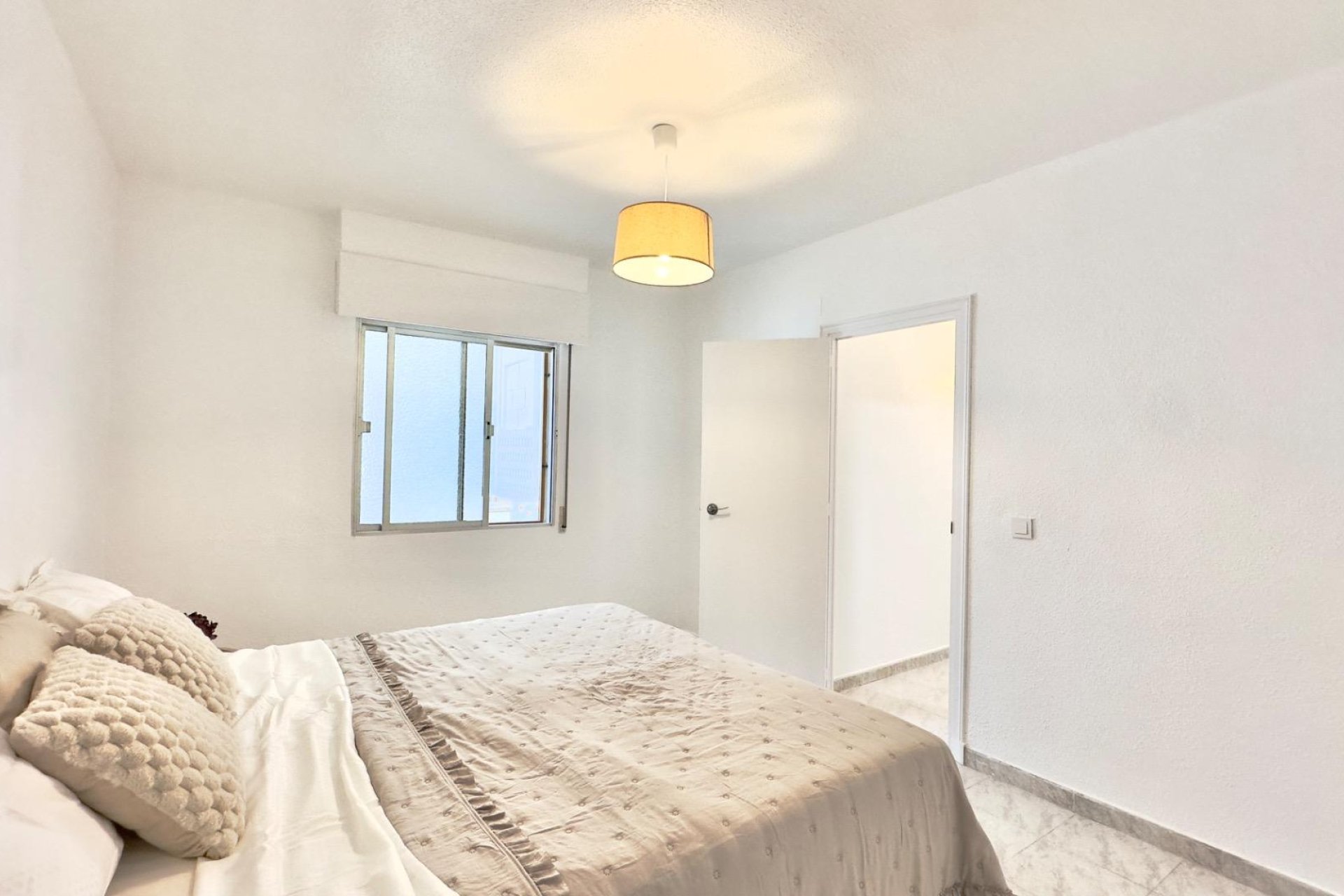 Resale - Apartment - Torrevieja - Estacion de autobuses