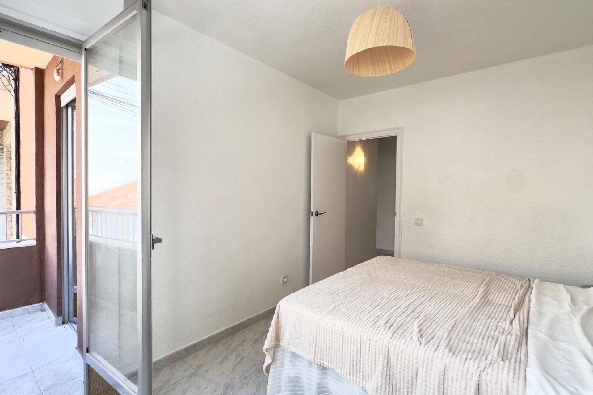 Resale - Apartment - Torrevieja - Estacion de autobuses