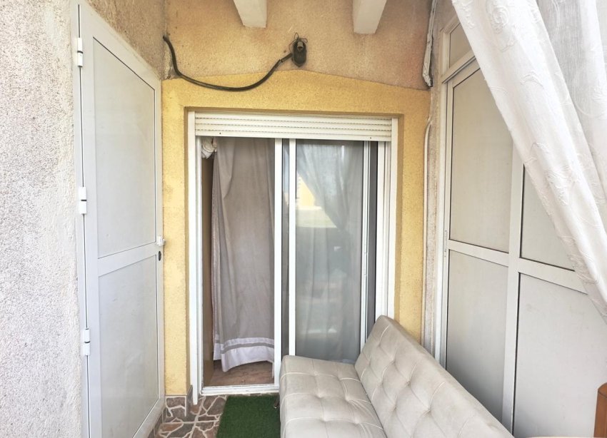 Resale - Apartment - Torrevieja - Estacion de autobuses