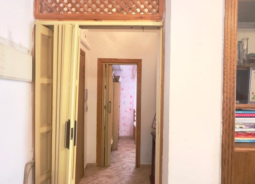 Resale - Apartment - Torrevieja - Estacion de autobuses
