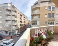 Resale - Apartment - Torrevieja - Estacion de autobuses