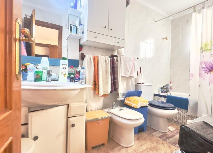 Resale - Apartment - Torrevieja - Estacion de autobuses