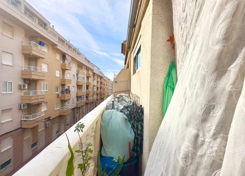 Resale - Apartment - Torrevieja - Estacion de autobuses