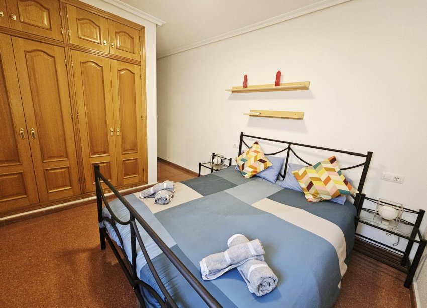 Resale - Apartment - Torrevieja - Estacion de autobuses
