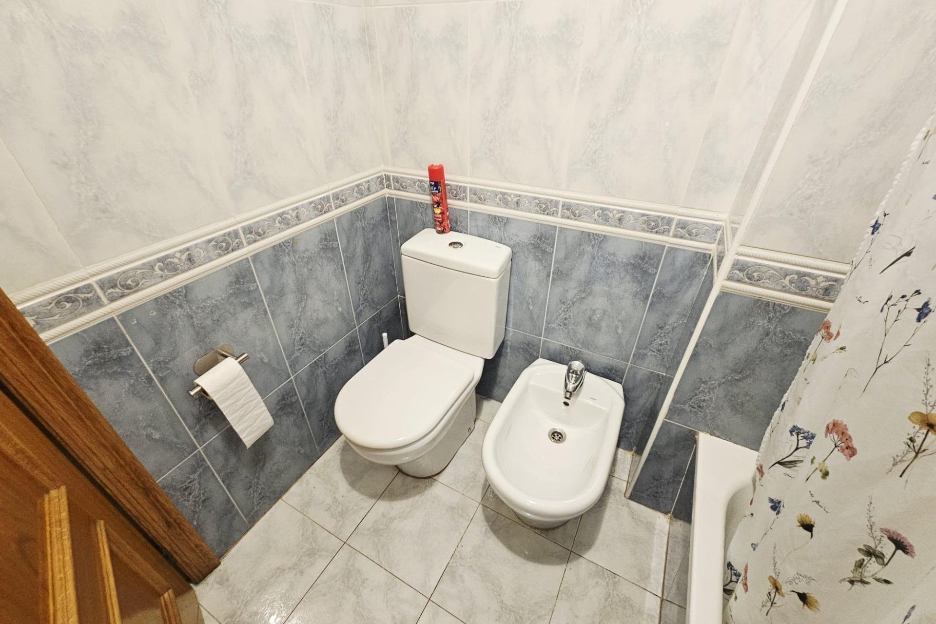 Resale - Apartment - Torrevieja - Estacion de autobuses
