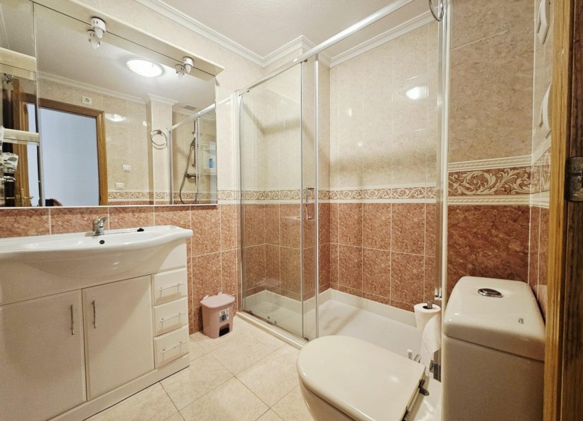 Resale - Apartment - Torrevieja - Estacion de autobuses