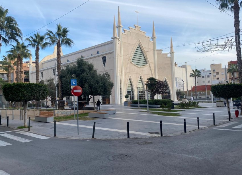 Resale - Apartment - Torrevieja - Estacion de autobuses
