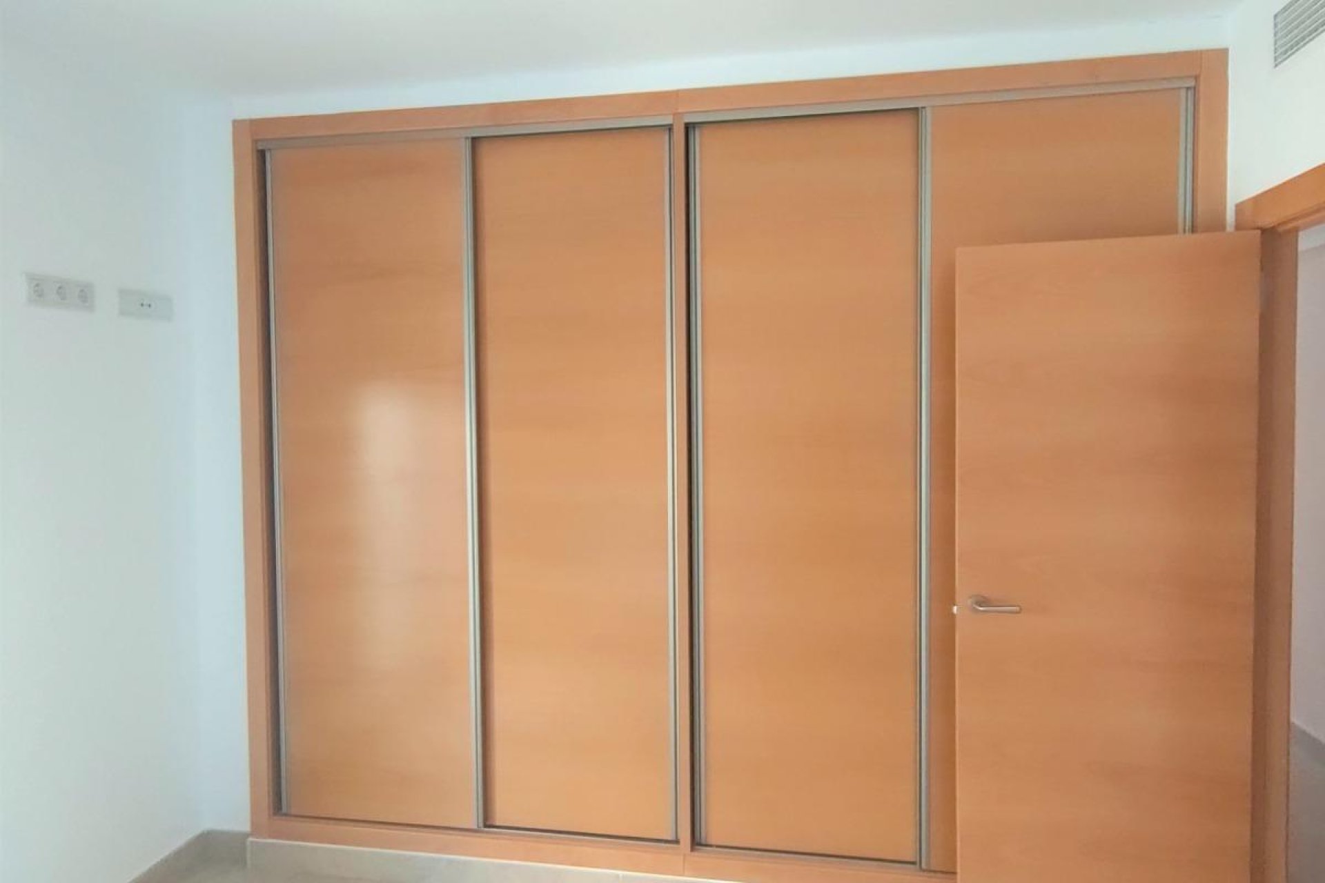 Resale - Apartment - Torrevieja - Estacion de autobuses