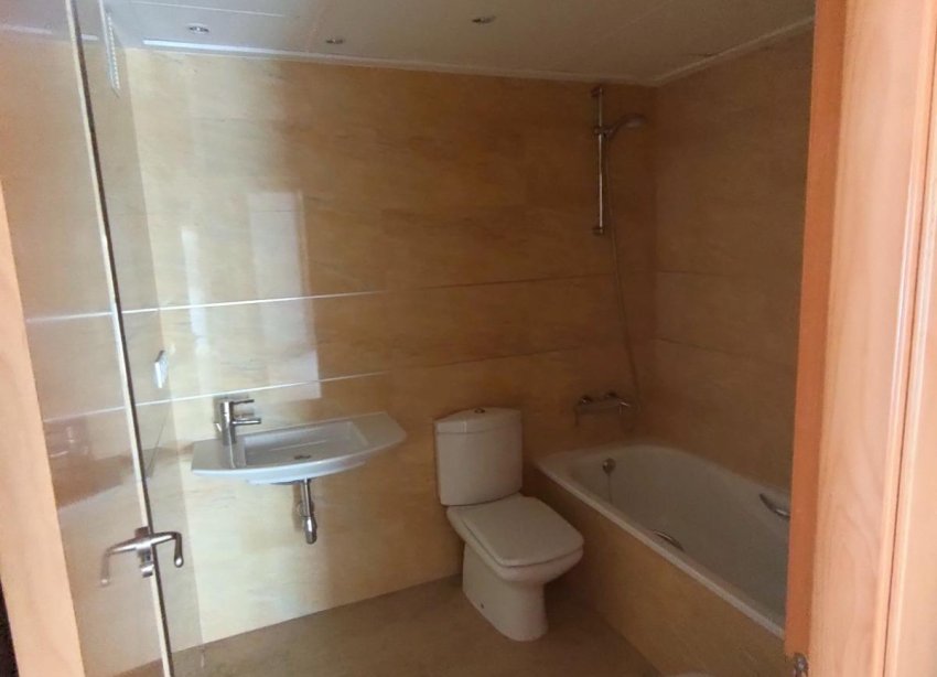 Resale - Apartment - Torrevieja - Estacion de autobuses