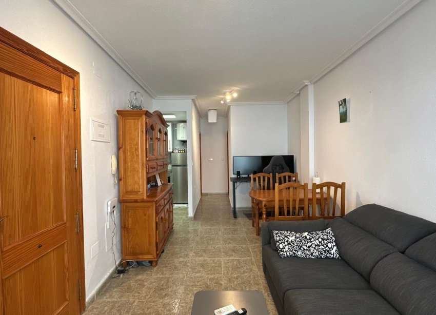 Resale - Apartment - Torrevieja - Estacion de autobuses
