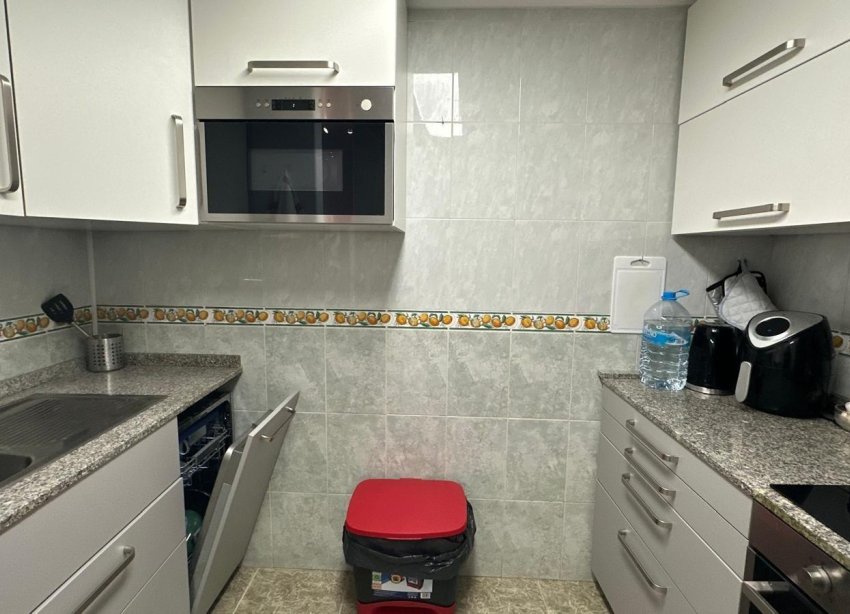 Resale - Apartment - Torrevieja - Estacion de autobuses