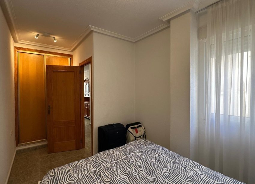 Resale - Apartment - Torrevieja - Estacion de autobuses