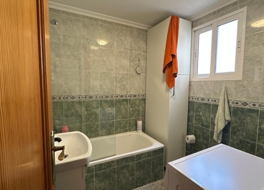 Resale - Apartment - Torrevieja - Estacion de autobuses