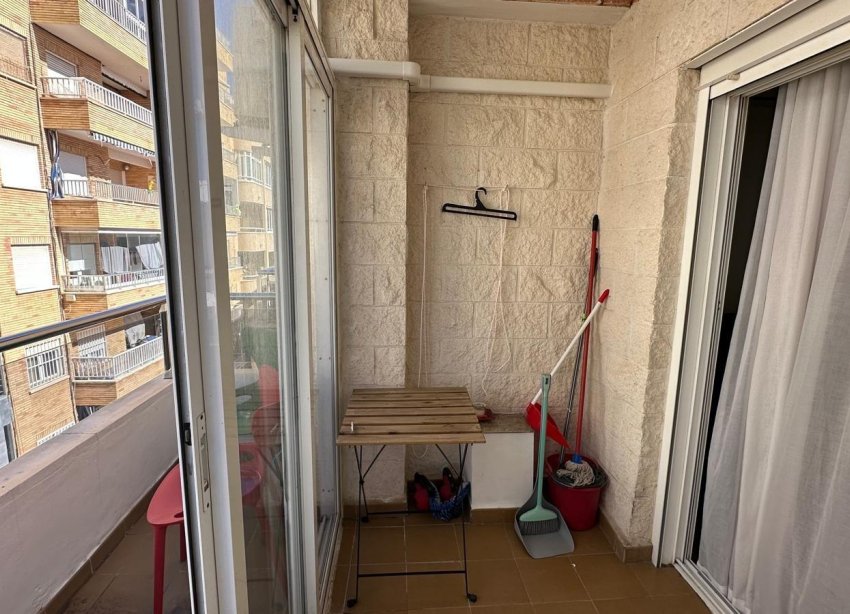 Resale - Apartment - Torrevieja - Estacion de autobuses