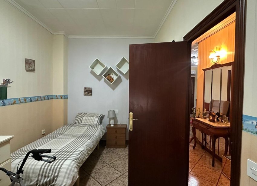 Resale - Apartment - Torrevieja - Estacion de autobuses