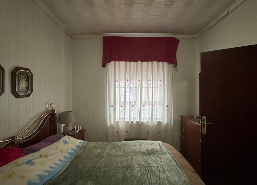 Resale - Apartment - Torrevieja - Estacion de autobuses