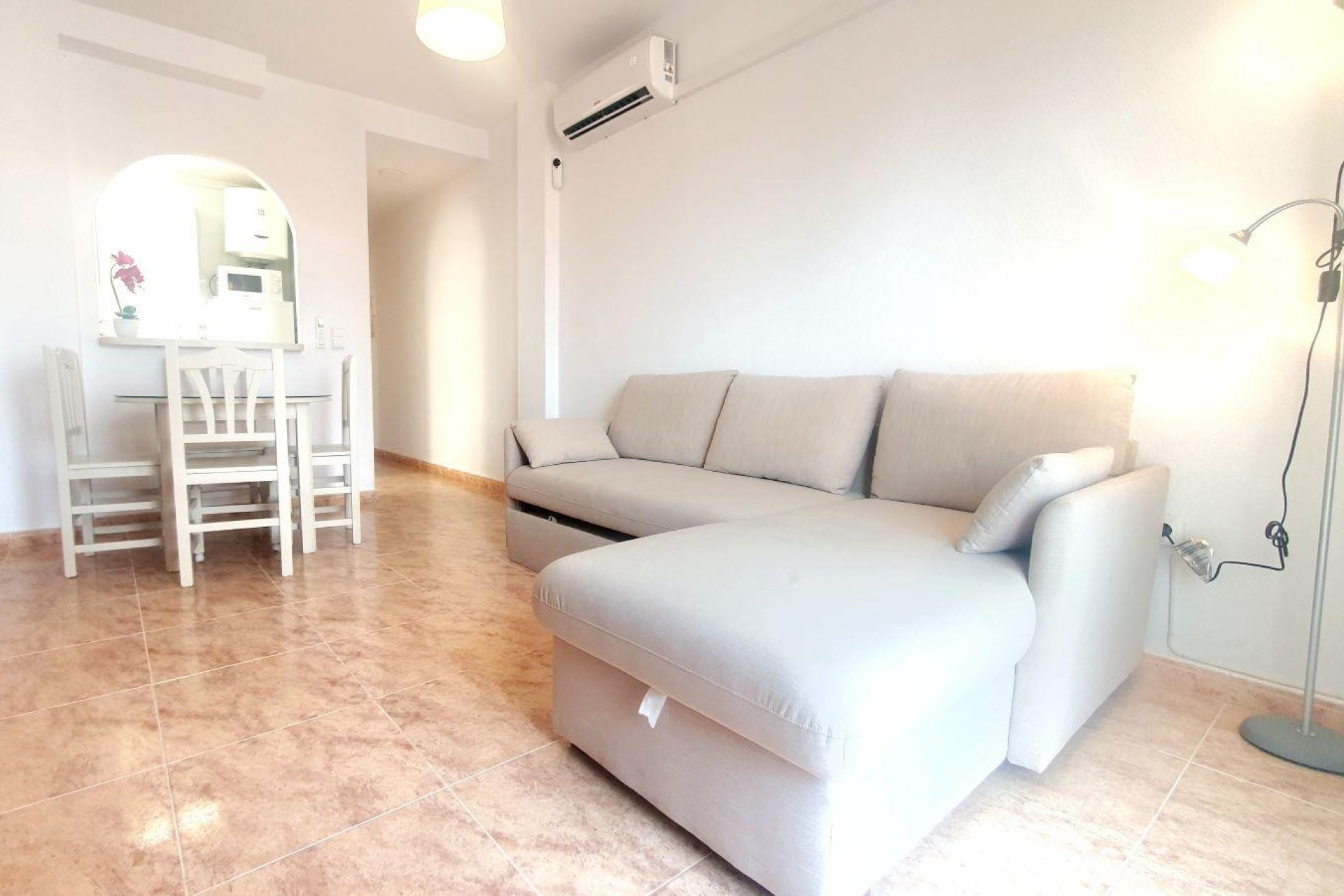 Resale - Apartment - Torrevieja - Estacion de autobuses