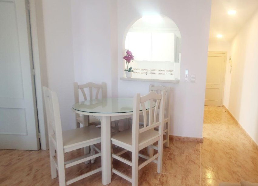 Resale - Apartment - Torrevieja - Estacion de autobuses