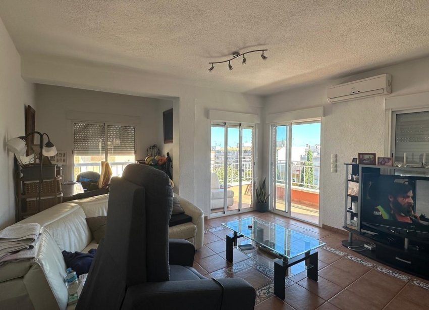 Resale - Apartment - Torrevieja - Estacion de autobuses